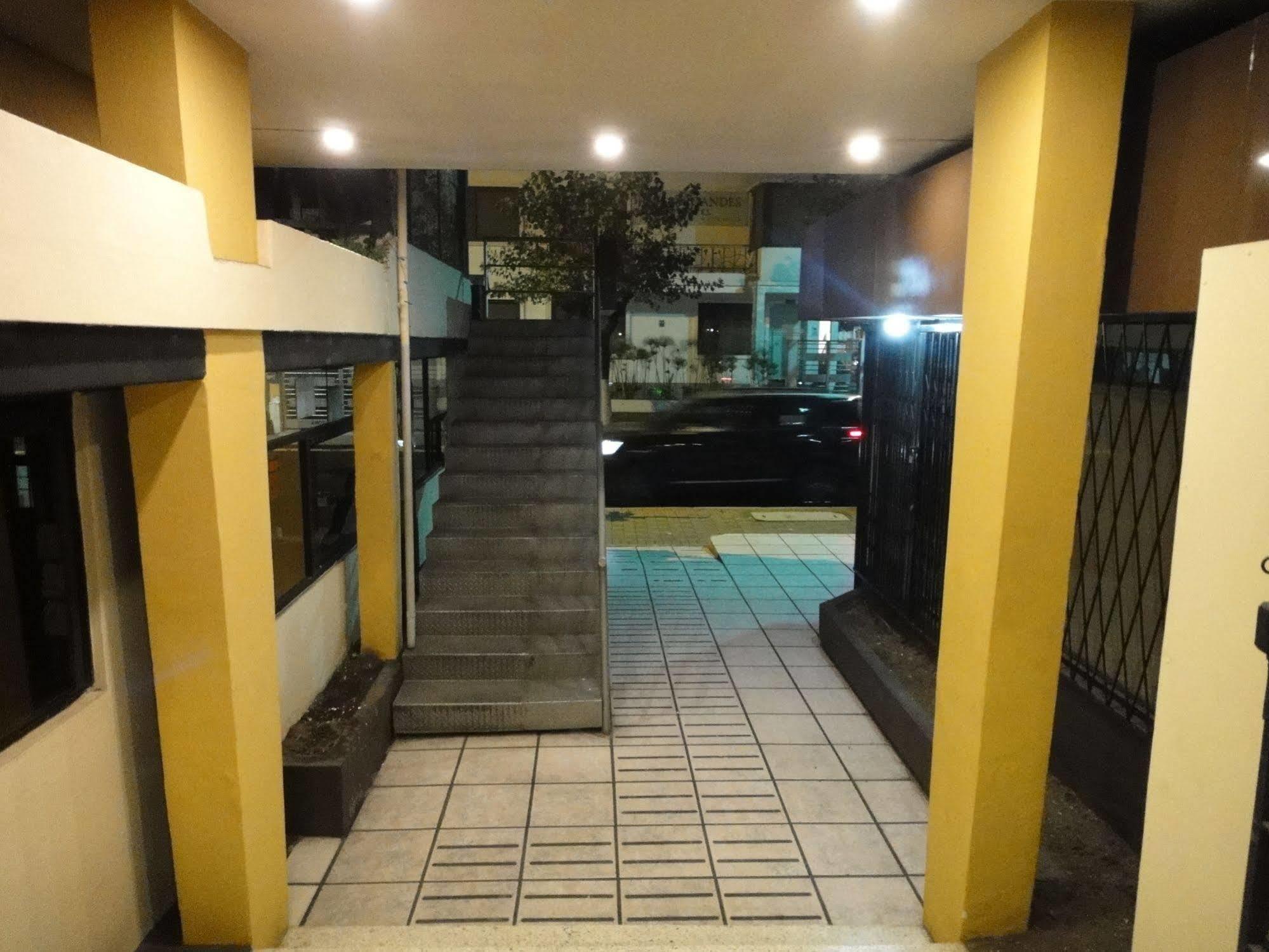 Alston Inn Hotel 基多 外观 照片