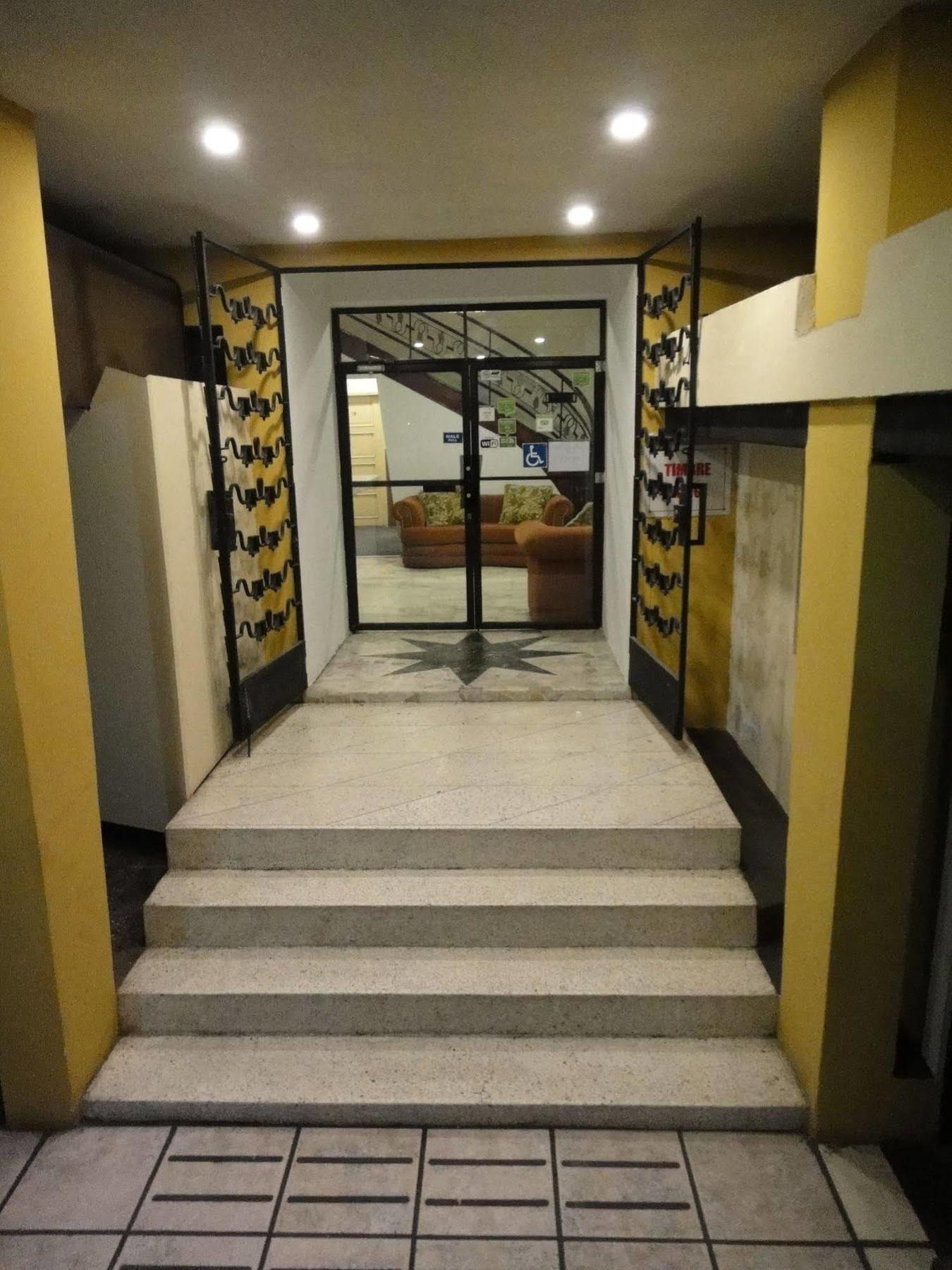 Alston Inn Hotel 基多 外观 照片